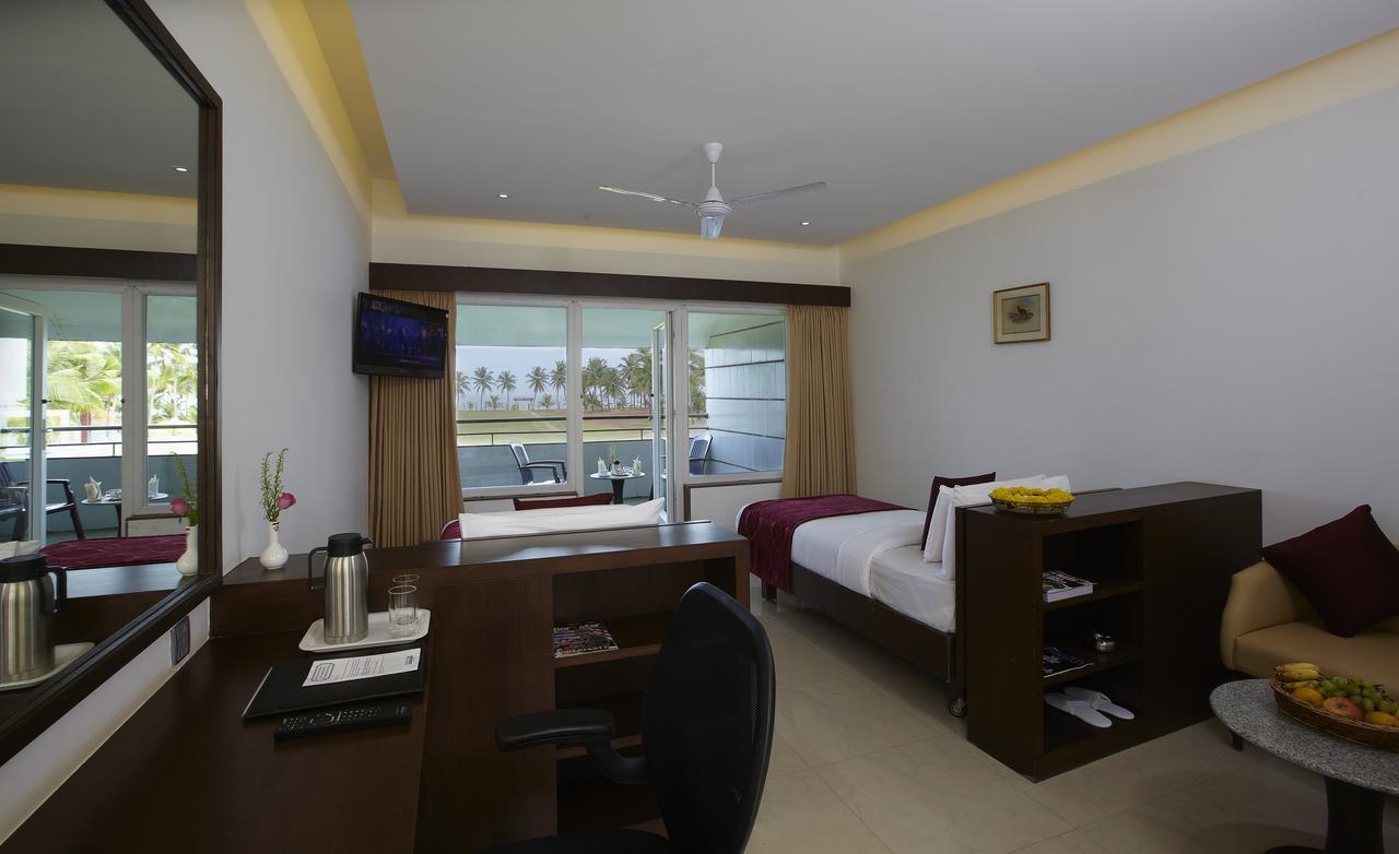 Rns Golf Resort & Nature Cure Centre Māvalli エクステリア 写真